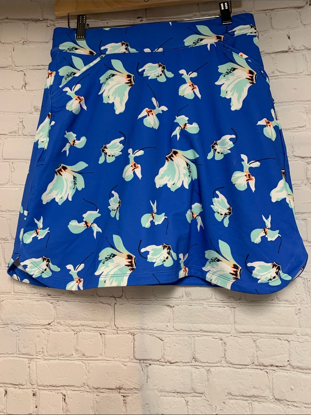 NWOT Peter Millar Blue Floral Skort Size S